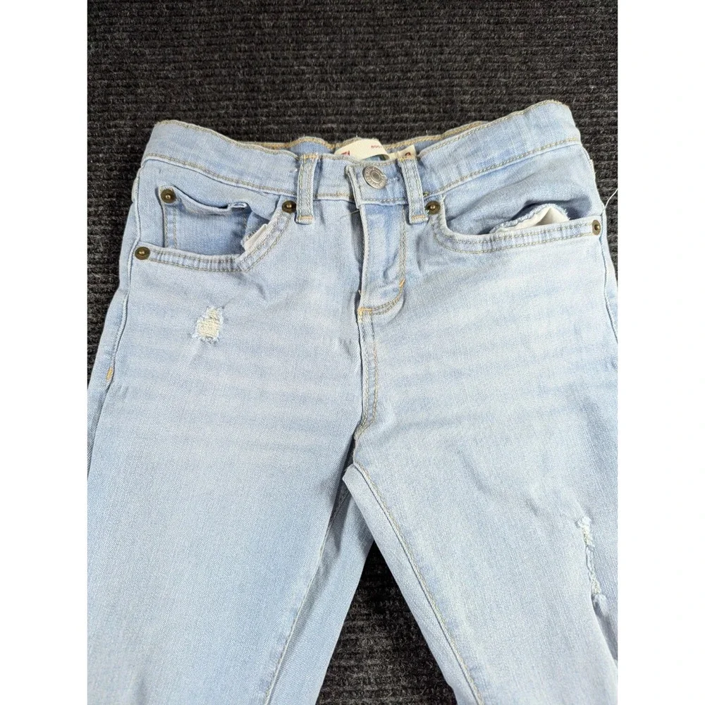 Levis Jeans Boys 8 Blue Denim Light Wash Distressed 5 Pocket Classic Bootcut